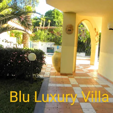 Blu Luxury Villa