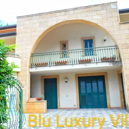 Blu Luxury Villa *