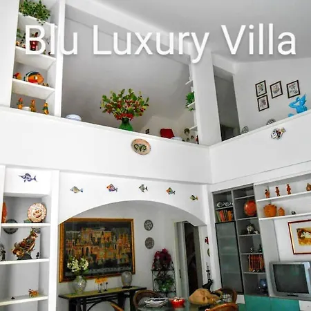 Blu Luxury *