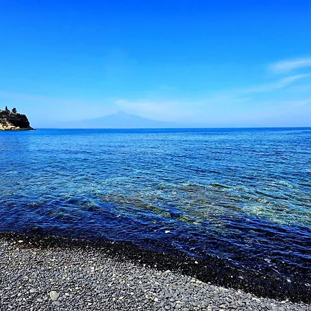Blu Luxury Brucoli