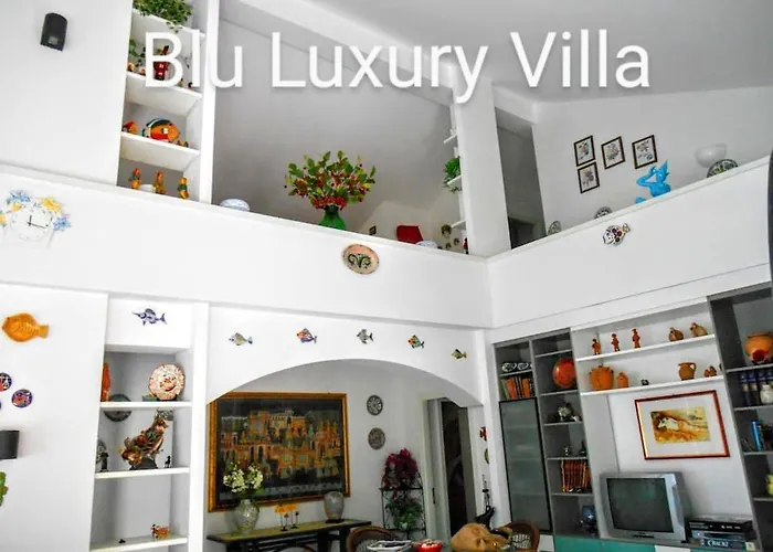 Blu Luxury *