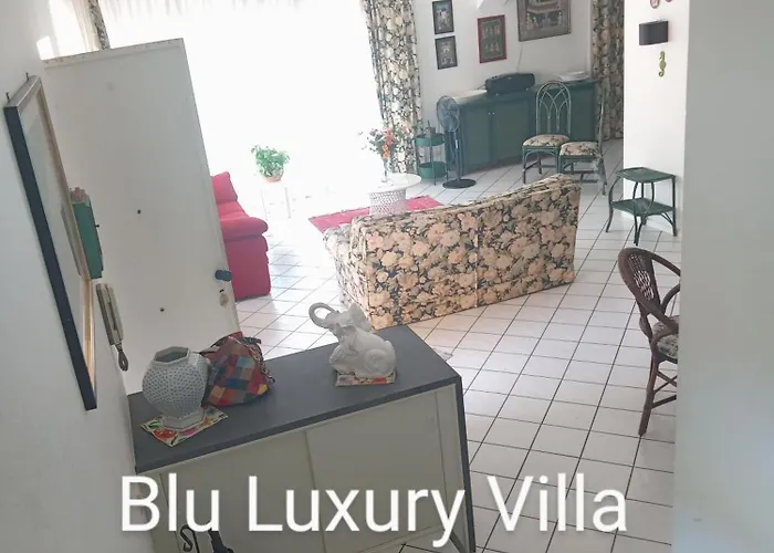 Blu Luxury *