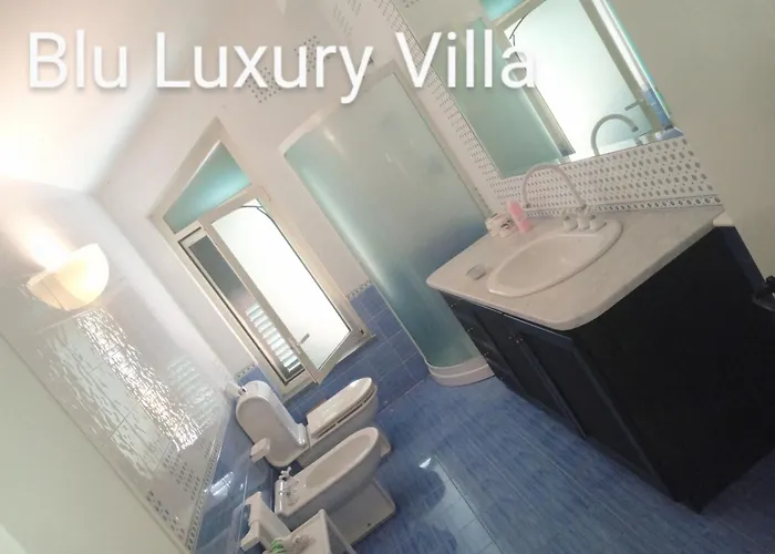 וילה Blu Luxury *