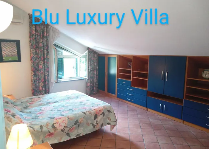 וילה Blu Luxury *