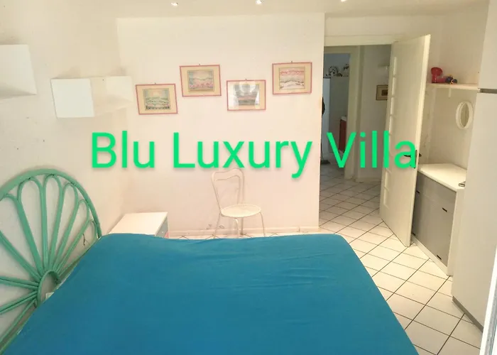 Blu Luxury *