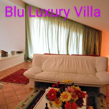 Willa Blu Luxury